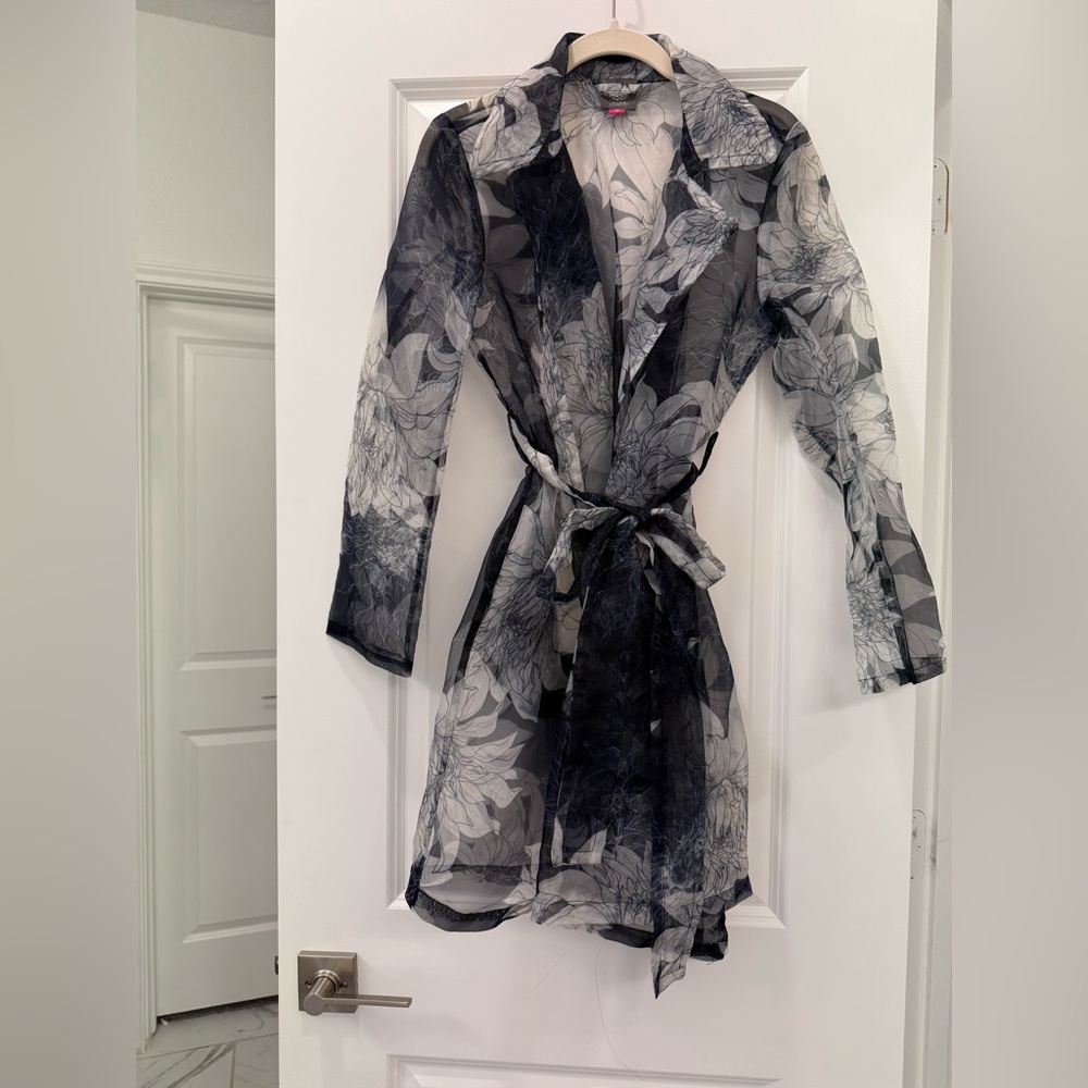 Elegant Sheer Floral Robe - Black and White